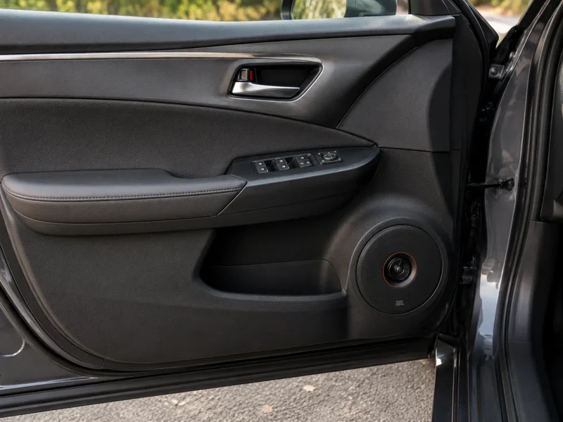 JBL Club 64C